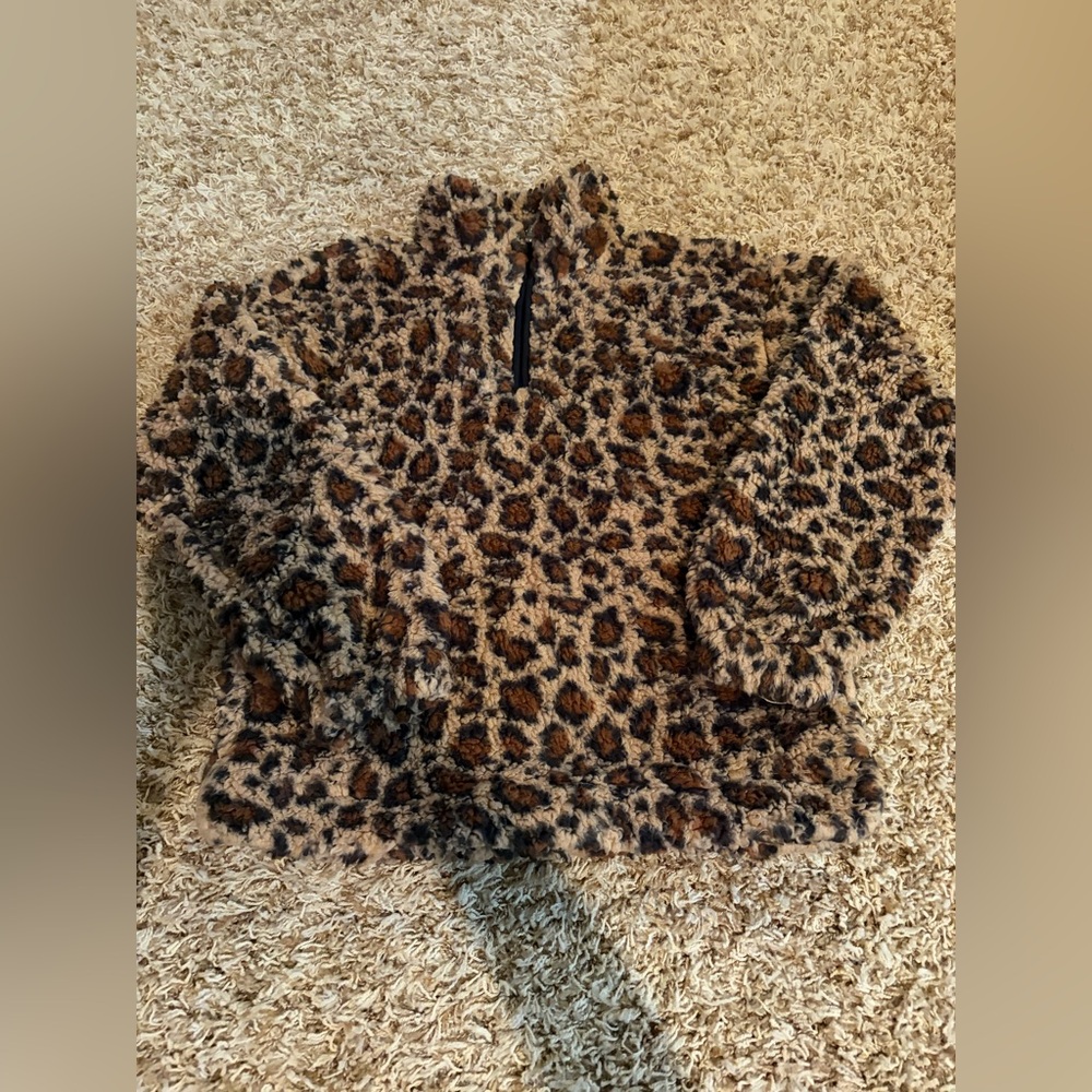 Sherpa Leapord print half zip